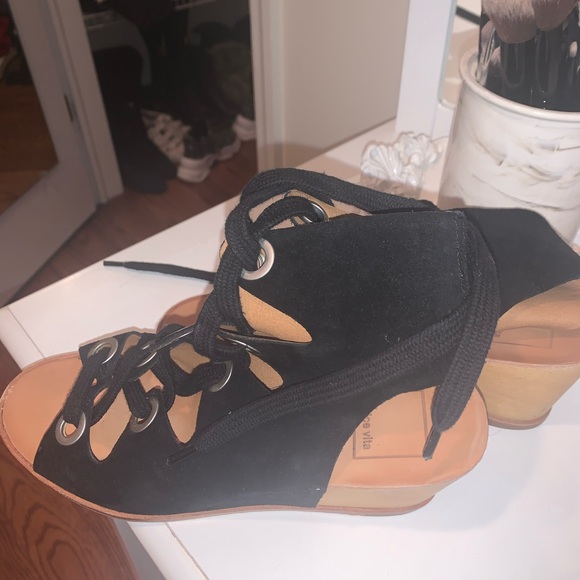 Dolce Vita Sandals - Picture 3 of 4